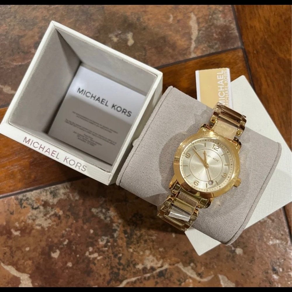 NWT Michael Kors Janey Watch for Women - Picture 2 of 3